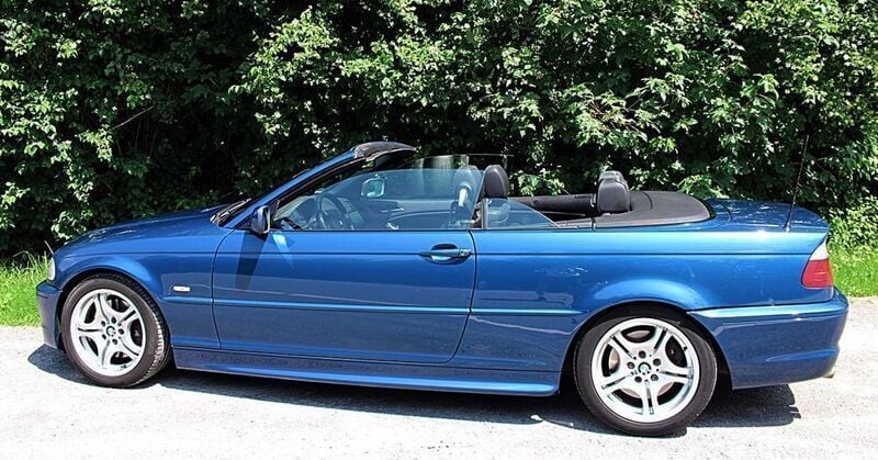 Blau Gebraucht 2002 BMW 330 Cabriolet M Sport Cabrio | 9.500 € (Fairer Preis) - Bild 1/4