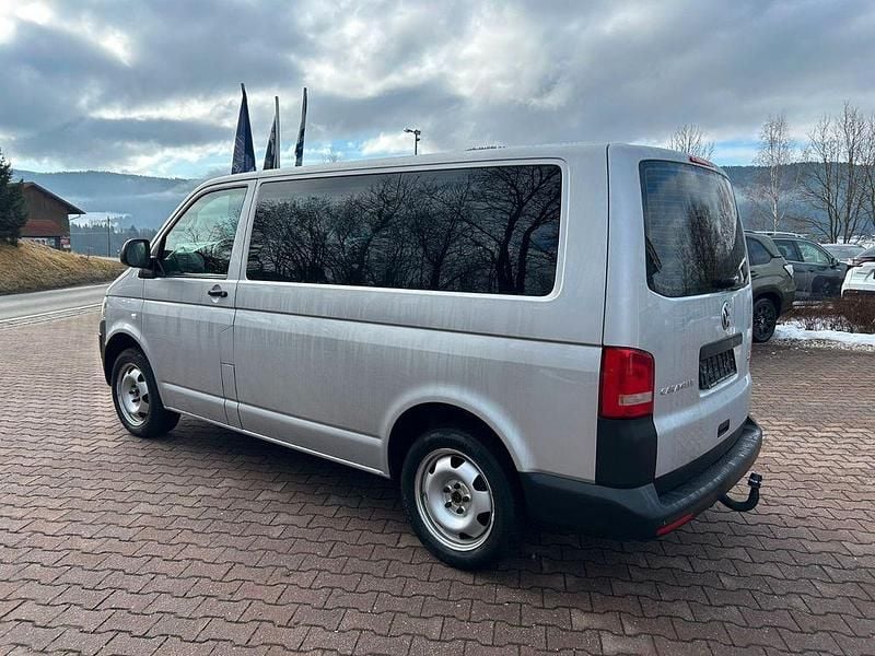 Gebraucht VW Caravelle 179 PS (131 kW) 2015 Silber Van / Kleinbus