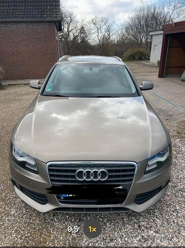 Gebraucht Audi A4 130 PS (95 kW) 2009 Gelb Limousine