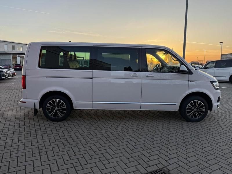 Gebraucht VW Caravelle Comfortline 150 PS (110 kW) 2018 Weiß Van / Kleinbus