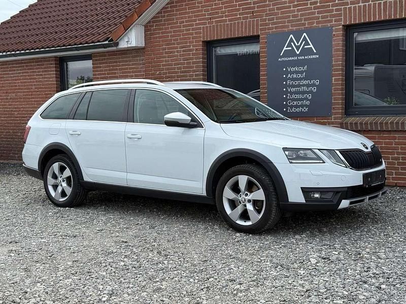 Gebraucht Skoda Octavia Scout 4x4 184 PS (135 kW) 2020 Weiß Kombi