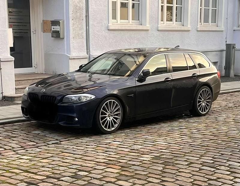 Gebraucht BMW 520 M Performance 184 PS (135 kW) 2012 Blau Kombi