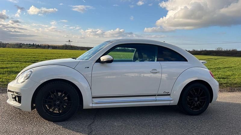 Gebraucht VW Beetle Cup 160 PS (117 kW) 2014 Weiß Kleinwagen