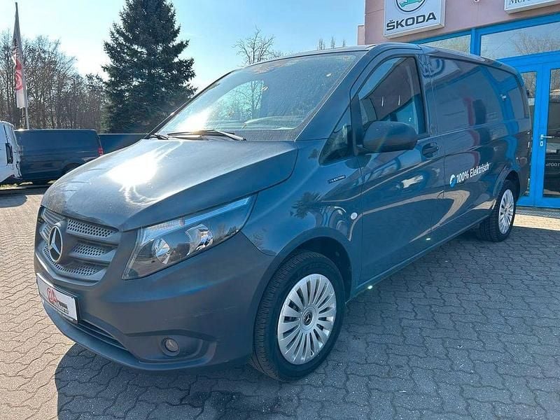 Gebraucht Mercedes e-Vito 85 kW (116 PS) 2020 Grau Van / Kleinbus