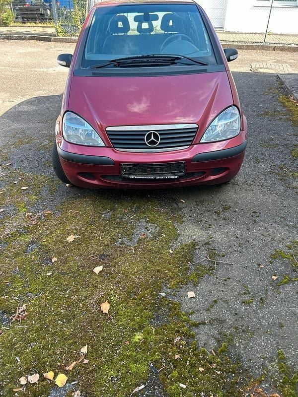 Rot Gebraucht 2003 Mercedes A140 Kleinwagen | 349 € - Bild 1/3