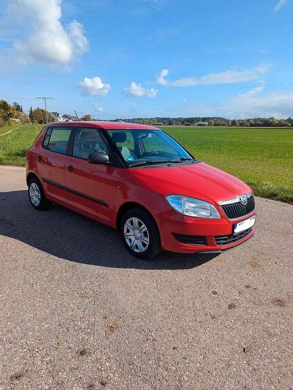 Gebraucht Skoda Fabia Cool Edition 86 PS (63 kW) 2014 Rot Kleinwagen