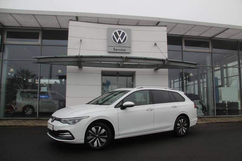 Gebraucht VW Golf VIII Move 150 PS (110 kW) 2024 Weiß Kombi