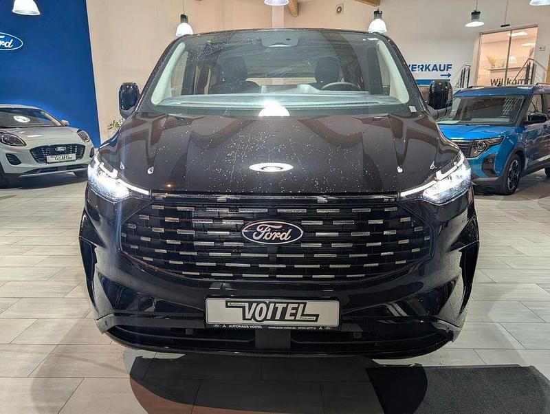 Neu Ford Tourneo Titanium 150 PS (110 kW) 2025 Schwarz Van / Kleinbus