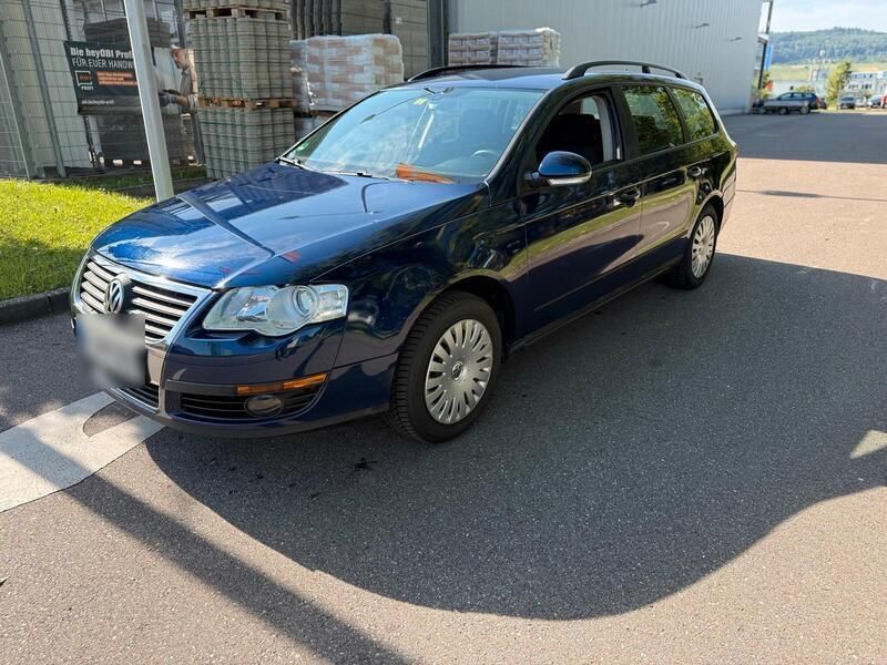 Blau Gebraucht 2006 VW Passat Kombi | 2.599 € (Fairer Preis) - Bild 1/4