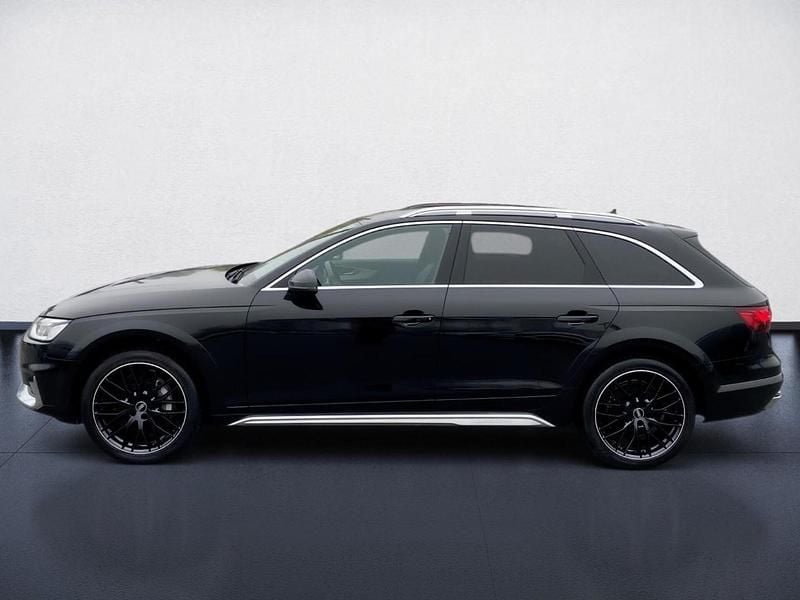Gebraucht Audi A4 Allroad Ambiente 204 PS (150 kW) 2022 Mythosschwarz metallic Kombi
