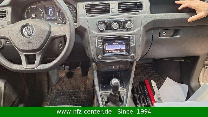 Gebraucht VW Caddy 102 PS (75 kW) 2020 Weiß Van / Kleinbus