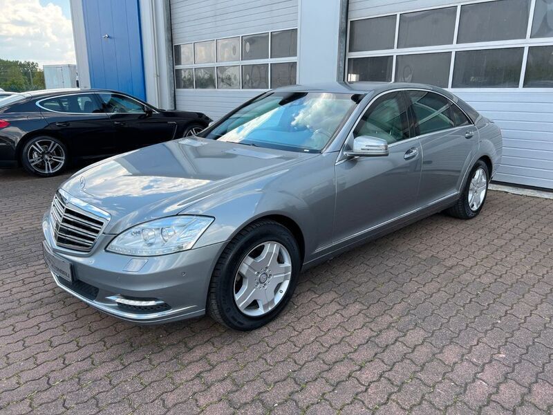 Palladiumsilber metalliclack Gebraucht 2013 Mercedes S600L Limousine | 89.000 € - Bild 1/4