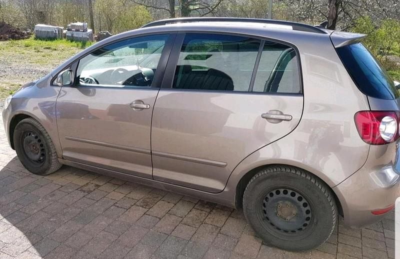 Gebraucht VW Golf V 122 PS (89 kW) 2009 Braun Kombi