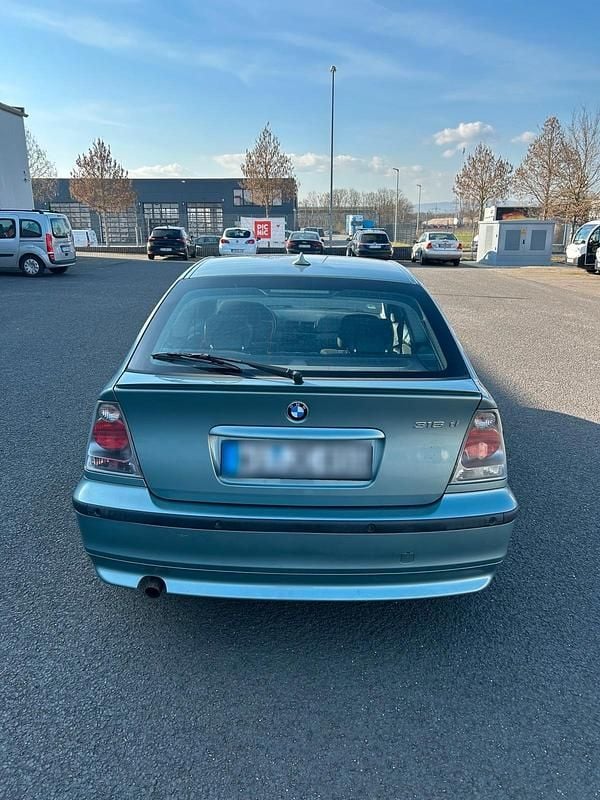 Gebraucht BMW 316 115 PS (84 kW) 2002 Andere farben Coupé