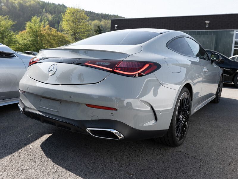 Gebraucht Mercedes CLE300 AMG 258 PS (189 kW) 2023 Manufaktur lack manufaktur alpingrau uni Coupé