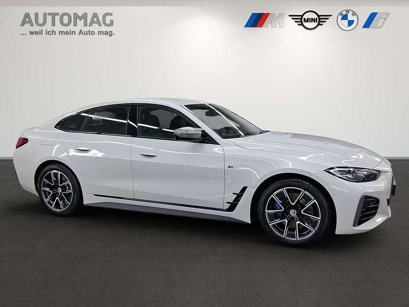 Gebraucht BMW M4 374 PS (275 kW) 2022 Mineralweiss Coupé