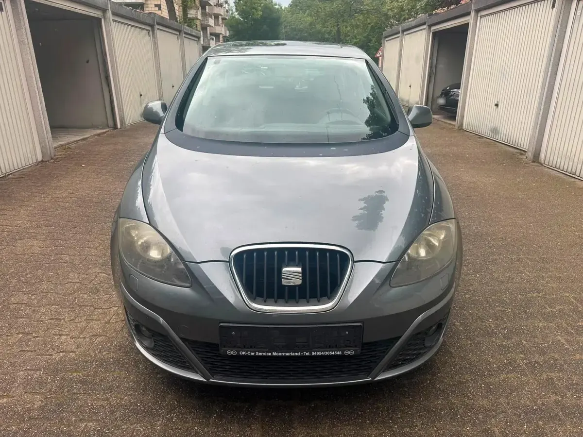 Gebraucht Seat Altea Style 105 PS (77 kW) 2012 Grau Limousine