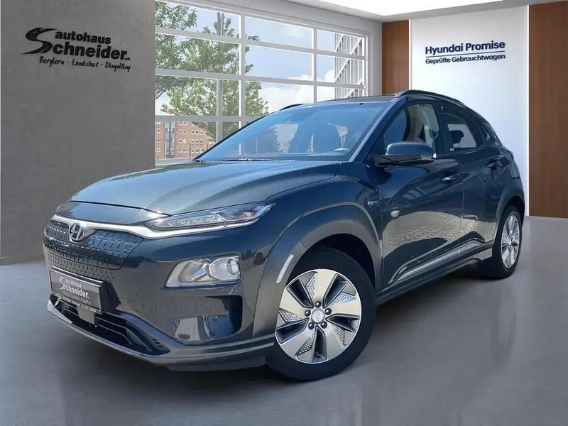 Dark knight metallic Gebraucht 2020 Hyundai Kona Trend SUV | 15.450 € (Guter Preis) - Bild 1/1