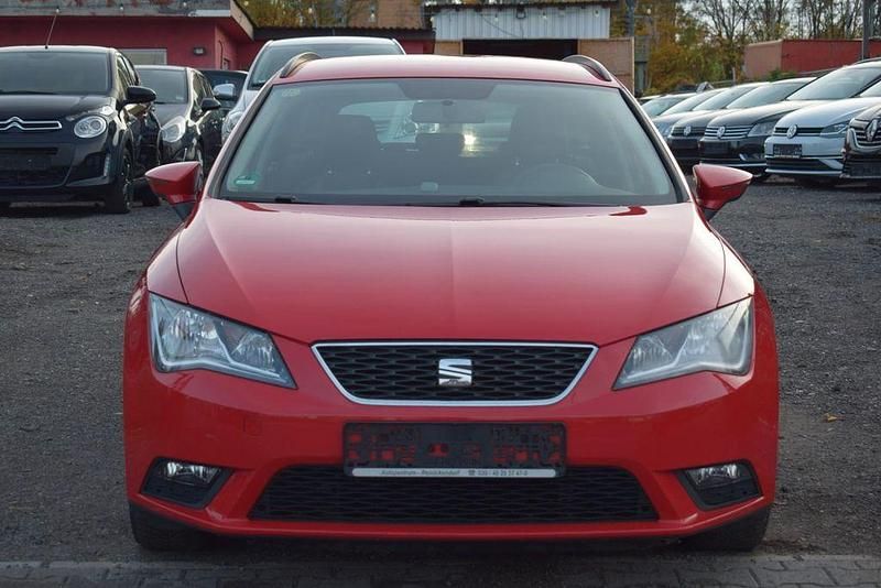Rojo emocion Gebraucht 2014 Seat Leon ST Reference Kombi | 5.999 € (Fairer Preis) - Bild 1/4