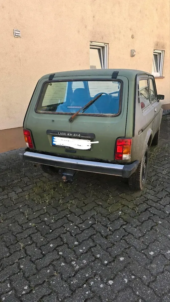 Usata Lada niva 75 CV (55 kW) 2007 Verde SUV
