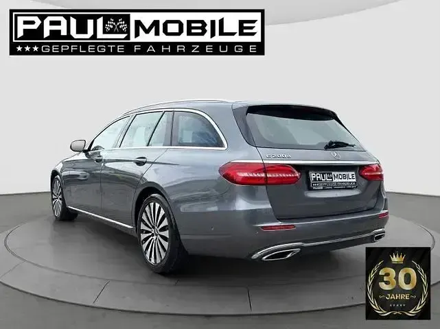 Gebraucht Mercedes E200 Avantgarde 150 PS (110 kW) 2017 Grau Kombi