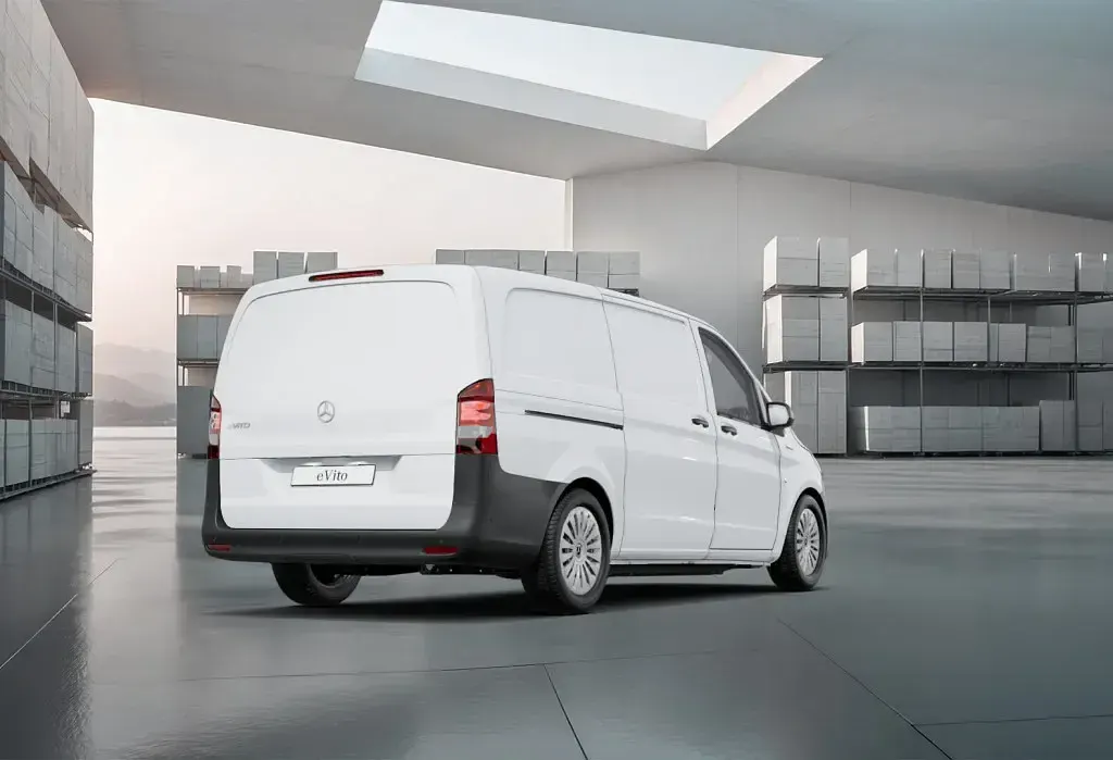 Neu Mercedes e-Vito 85 kW (116 PS) 2025 Weiss / arktikweiss Van