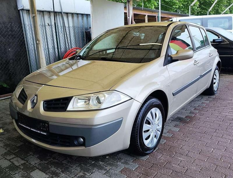 Pfefferbeige Gebraucht 2007 Renault Mégane II Authentique Kleinwagen | 1.450 € (Guter Preis) - Bild 1/4
