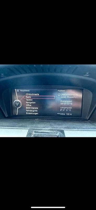 Gebraucht BMW 320 184 PS (135 kW) 2010 Schwarz Kombi