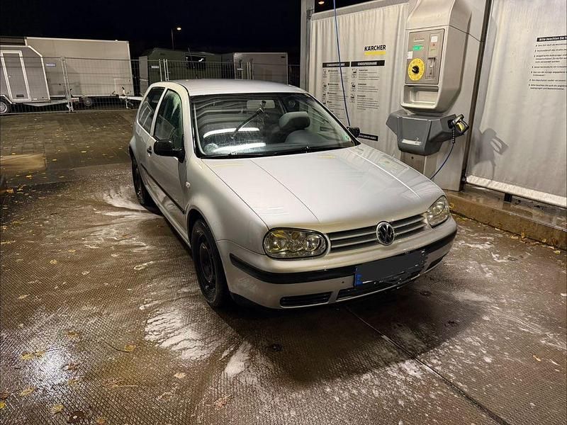 Gebraucht VW Golf IV 75 PS (55 kW) 2002 Silber Limousine