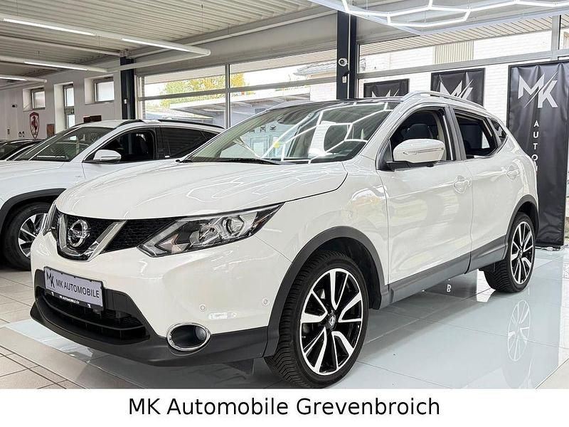 Weiß Gebraucht 2014 Nissan Qashqai 360º SUV | 10.498 € (Fairer Preis) - Bild 1/4