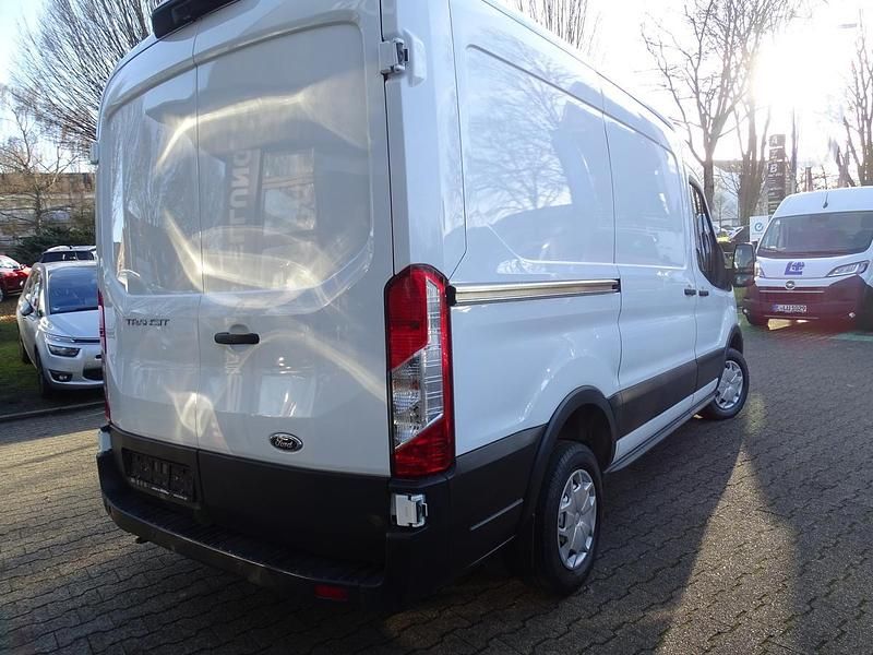 Gebraucht Ford Transit Trend 131 PS (96 kW) 2022 Weiß