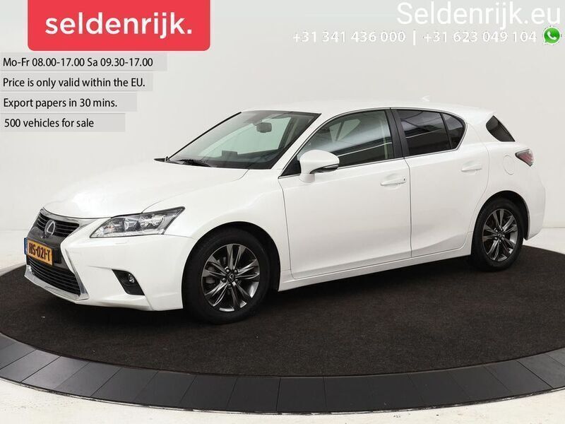 Weiß Gebraucht 2015 Lexus CT200h Limousine | 12.801 € (Fairer Preis) - Bild 1/4