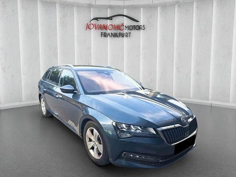 Grau Gebraucht 2019 Skoda Superb Style Kombi | 13.900 € (Fairer Preis) - Bild 1/4