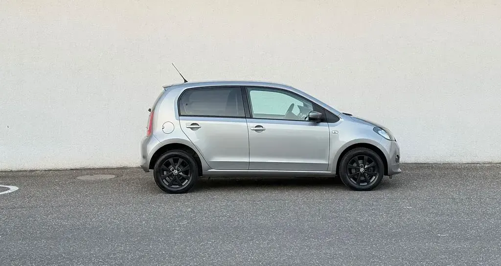 Gebraucht Skoda Citigo Style 60 PS (44 kW) 2016 Silber Kleinwagen