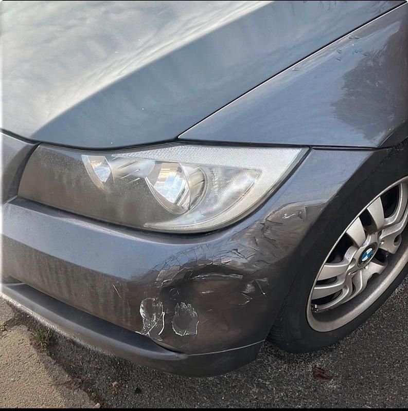 Gebraucht BMW 320 150 PS (110 kW) 2007 Grau Limousine