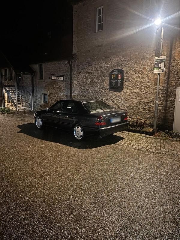 Gebraucht Mercedes C240 170 PS (125 kW) 1999 Andere farben Limousine