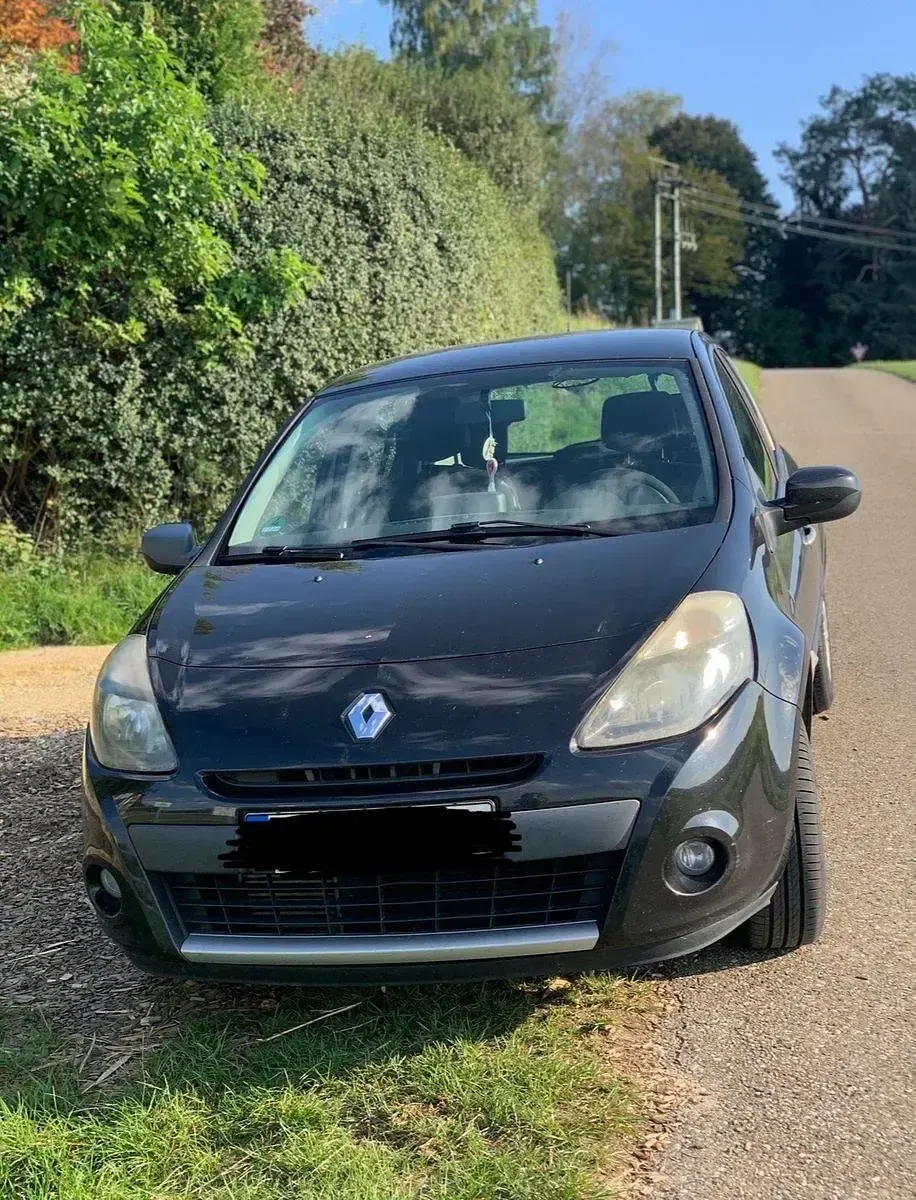 Gebraucht Renault Clio III 103 PS (75 kW) 2012 Schwarz Limousine