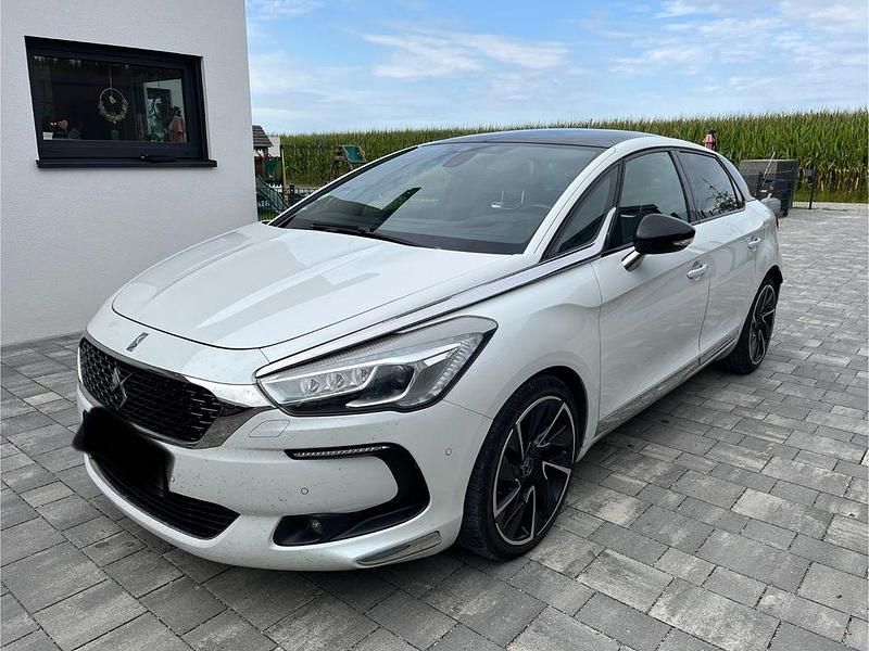 Gebraucht DS Automobiles DS5 179 PS (131 kW) 2017 Weiß Kleinwagen