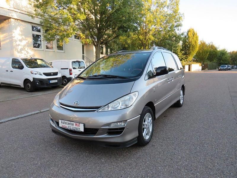Grau Gebraucht 2005 Toyota Previa Sol Van / Kleinbus | 7.750 € (Teuer) - Bild 1/4
