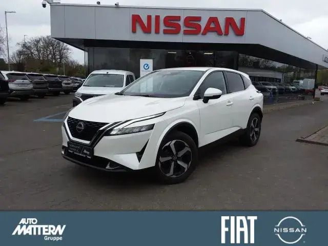 Weiß Gebraucht 2023 Nissan Qashqai N-Connecta SUV | 28.989 € (Etwas zu teuer) - Bild 1/4