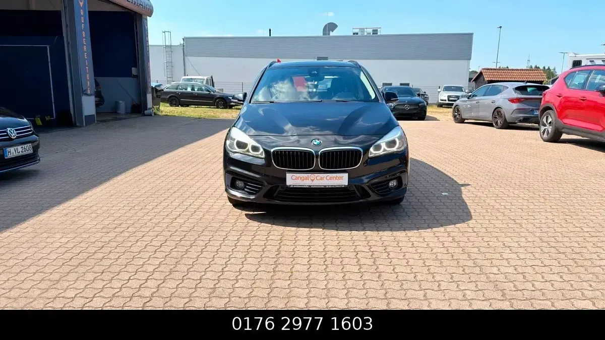 Gebraucht BMW 225 Active Tourer Sport Line 231 PS (169 kW) 2014 Schwarz Van / Kleinbus