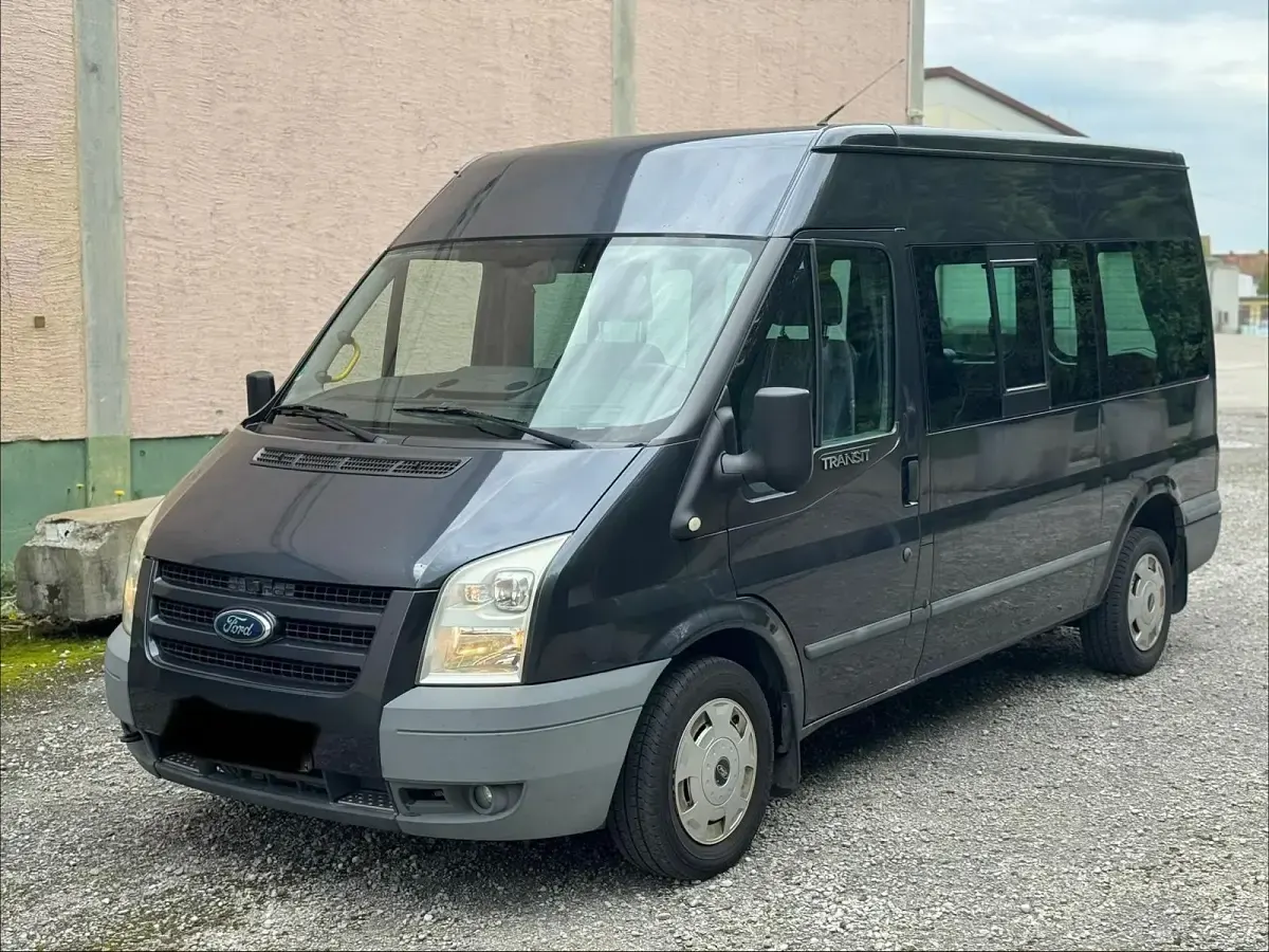 Używany Ford Transit 140 KM (102 kW) 2011 Czarny Minivan