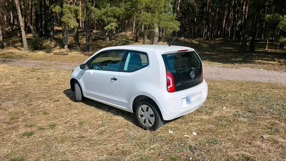 Gebraucht VW up! 60 PS (44 kW) 2015 Weiß Kleinwagen