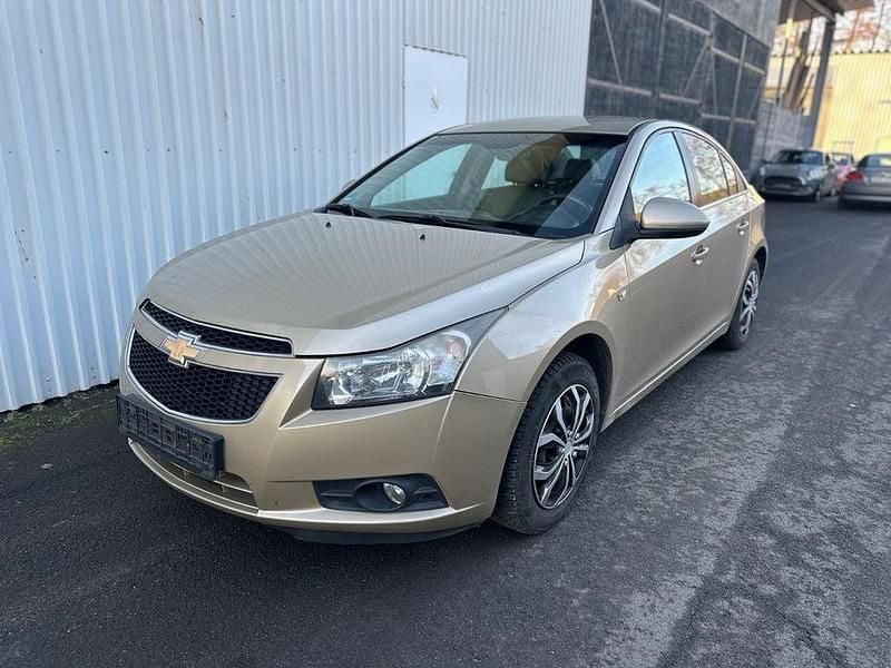 Gebraucht Chevrolet Cruze LT 141 PS (103 kW) 2010 Gold Limousine