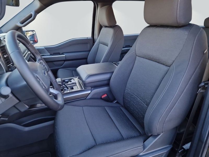 Schwarz metallic Neu 2024 Ford F-150 XLT Abholung | 69.990 € - Bild 1/4