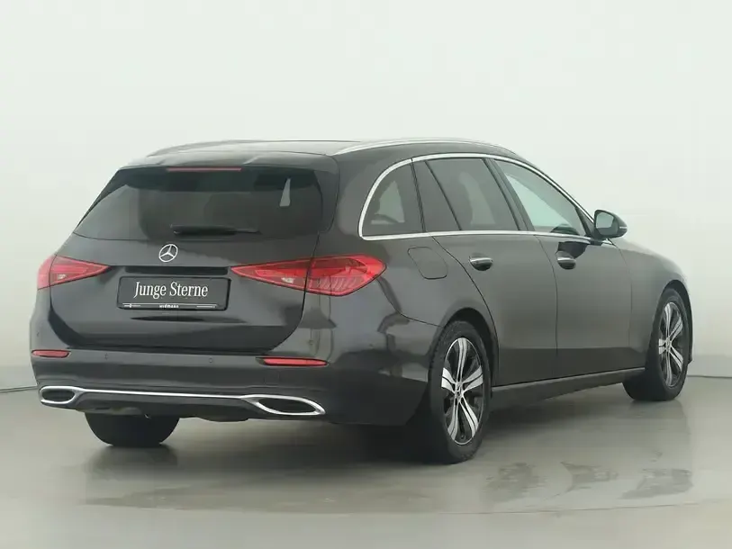Gebraucht Mercedes C300 Avantgarde 265 PS (194 kW) 2023 Metalliclack graphitgrau Kombi