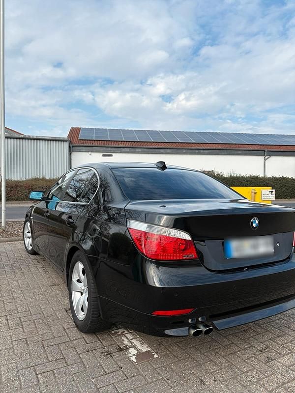 Gebraucht BMW 520 170 PS (125 kW) 2005 Schwarz Limousine