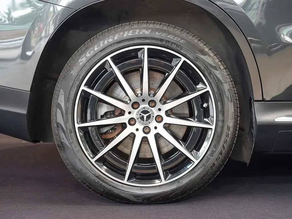 Gebraucht Mercedes EQC400 AMG line 300 kW (408 PS) 2021 Grau SUV