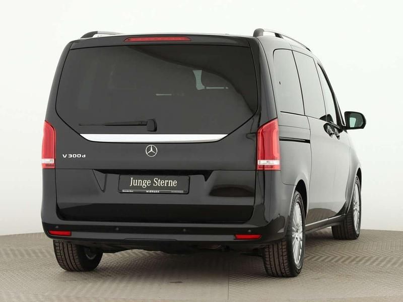 Gebraucht Mercedes V300 Edition 237 PS (174 kW) 2022 Obsidianschwarz metallic Van / Kleinbus