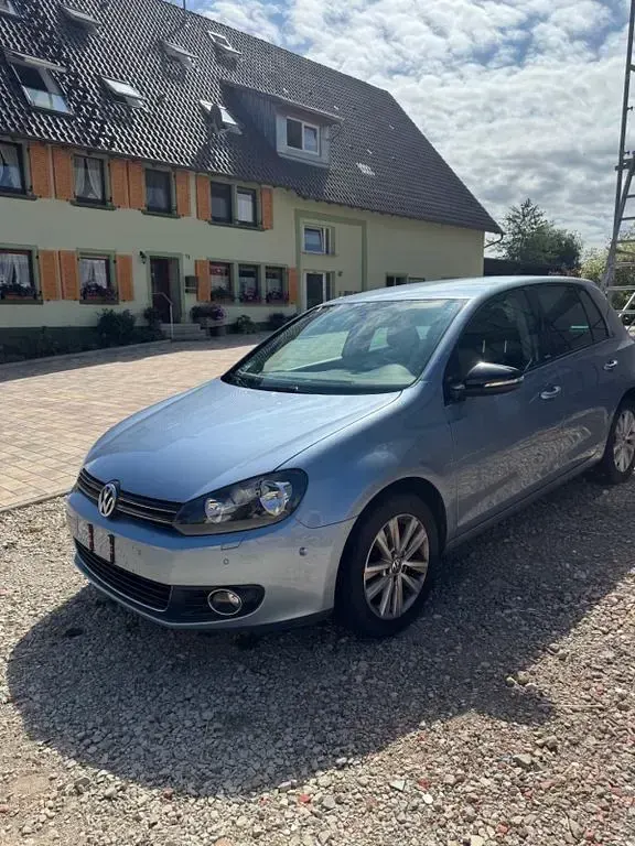 Gebraucht VW Golf VI Style 105 PS (77 kW) 2011 Blau Limousine